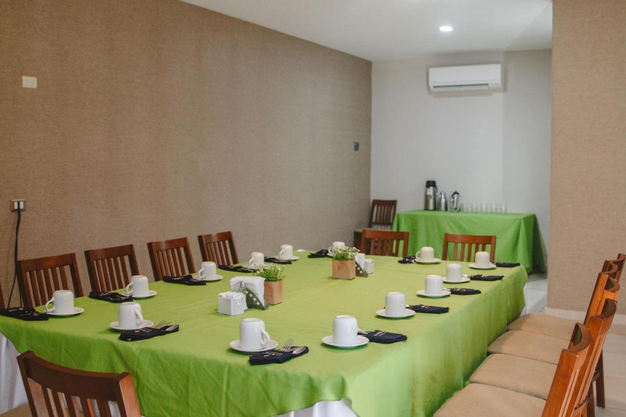 Hotel Maioris Navolato San Pedro  외부 사진